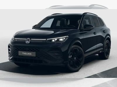 Schwarz (grenadillschwarz metallic) Neu 2025 VW Tiguan Style SUV | 61.248 € (Etwas zu teuer)