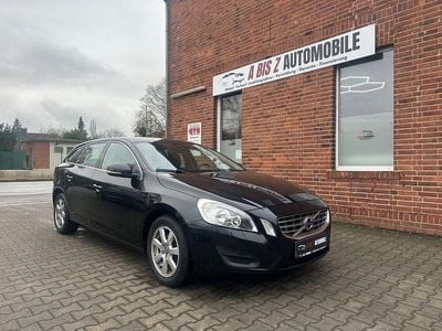 Gebraucht Volvo V60 Momentum 163 PS (119 kW) 2011 Schwarz Kombi