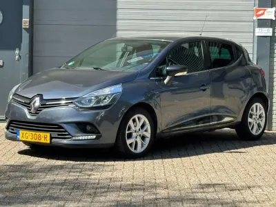 Używany Renault Clio IV LIMITED 90 KM (66 kW) 2019 Szary Sedan/Limuzyna