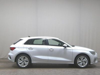 Begagnad Audi A3 Ambiente 150 HK (110 kW) 2022 Vit Sedan