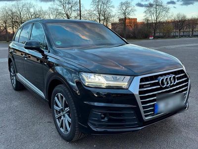 Schwarz Gebraucht 2016 Audi Q7 S-Line SUV | 25.000 € (Guter Preis)