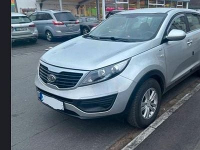 Silber Gebraucht 2011 Kia Sportage Attract SUV | 6.799 € (Fairer Preis)