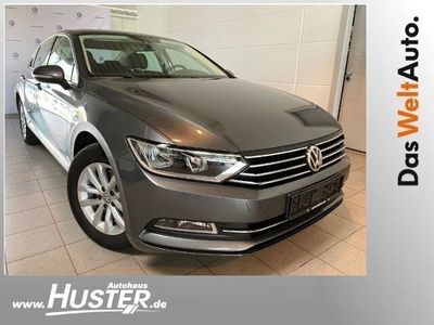 Grau metallic Gebraucht 2016 VW Passat Comfortline Limousine | 15.950 € (Fairer Preis)