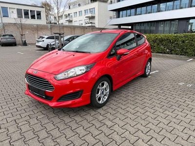 Gebraucht Ford Fiesta SYNC Edition 65 PS (47 kW) 2013 Rot Kleinwagen
