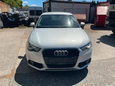 Gebraucht Audi A1 Ambition 122 PS (89 kW) 2011 Silber Kleinwagen