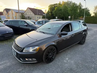 Gebraucht VW Passat Comfortline 211 PS (155 kW) 2012 Braun Limousine