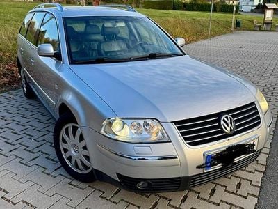 Second-hand VW Passat 193 CP (141 kW) 2001 Gri Break