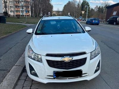 Gebraucht Chevrolet Cruze 131 PS (96 kW) 2012 Weiß Kombi