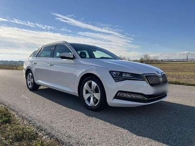 Gebraucht Skoda Superb Style 190 PS (139 kW) 2020 Weiß Kombi