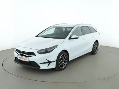 Gebraucht Kia Ceed Vision 160 PS (117 kW) 2024 Weiß Kleinwagen