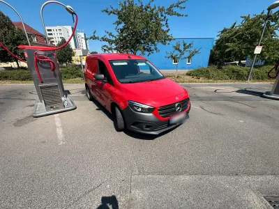 Gebraucht Mercedes Citan 110 116 PS (85 kW) 2021 Rot Van / Kleinbus