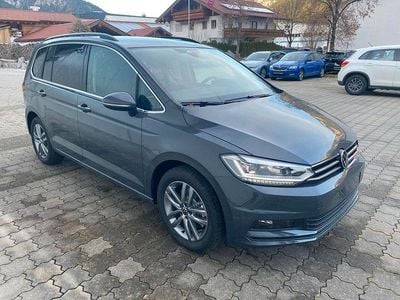 Neu VW Touran R 150 PS (110 kW) 2025 Grau Van / Kleinbus