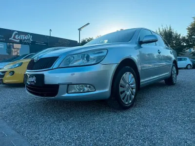 Gebraucht Skoda Octavia Ambiente 160 PS (117 kW) 2010 Grau Limousine