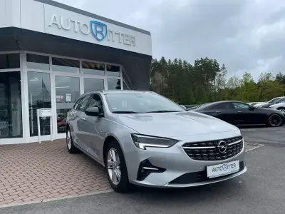 Gebraucht Opel Insignia Elegance 174 PS (127 kW) 2022 Argon silber/ice silver (metallic) Kombi