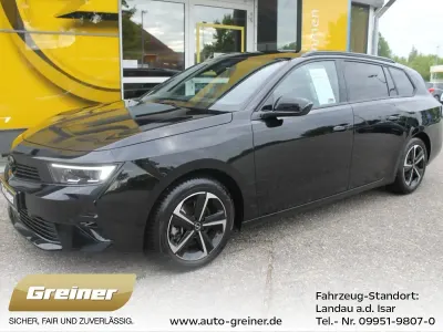Używany Opel Astra 131 KM (96 kW) 2025 Czarny Hatchback