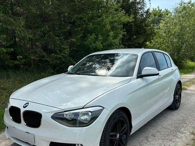 Gebraucht BMW 114 102 PS (75 kW) 2012 Weiß Kleinwagen