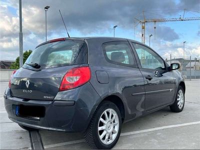 Renault Clio II
