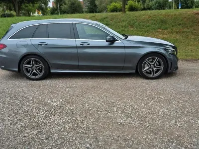 Gebraucht Mercedes C300 AMG line 258 PS (189 kW) 2019 Grau Kombi
