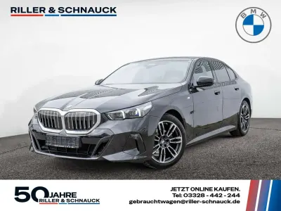 Gebraucht BMW 520 M Sport 197 PS (144 kW) 2024 Schwarz Limousine