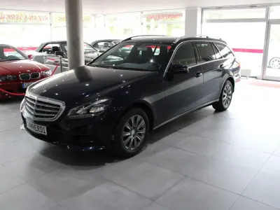 Używany Mercedes E250 204 KM (150 kW) 2013 Niebieski Kombi