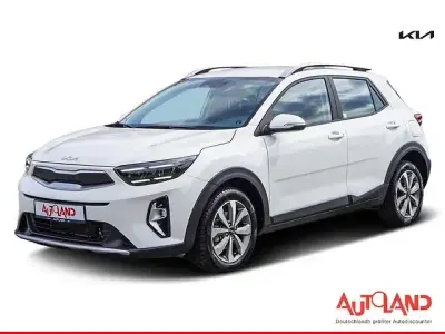 Używany Kia Stonic Vision 101 KM (74 kW) 2025 Biały SUV