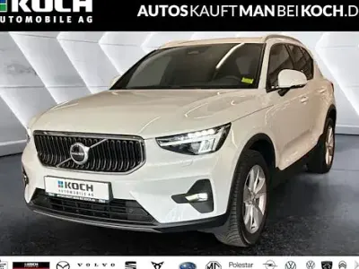 Gebraucht Volvo XC40 Core 163 PS (119 kW) 2024 Weiß SUV
