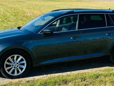 Gebraucht Skoda Superb Style 179 PS (131 kW) 2017 Grau Kombi