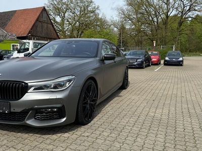 gebraucht BMW 750L i xDrive - Voll Ausstattung.