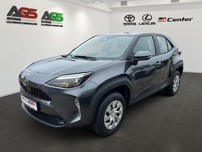 Neu Toyota Yaris Cross Business Edition 116 PS (85 kW) 2026 Marlingrau SUV