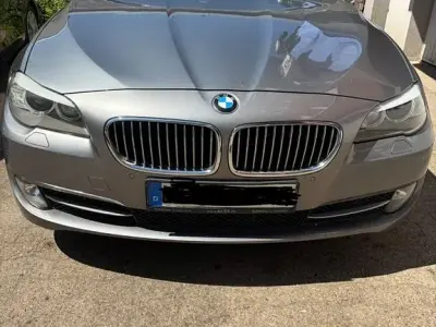 Gebraucht BMW 525 218 PS (160 kW) 2011 Grau Limousine