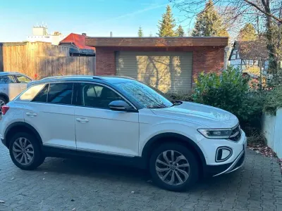 Gebraucht VW T-Roc Business 150 PS (110 kW) 2022 Weiß SUV