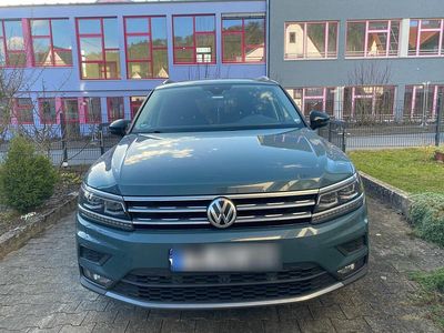 Gebraucht VW Tiguan Allspace IQ Drive 150 PS (110 kW) 2019 Blau SUV