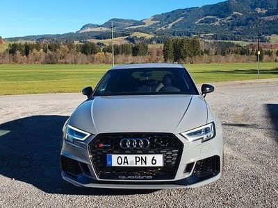 Grau Gebraucht 2019 Audi RS3 Sport Limousine | 43.500 € (Fairer Preis)