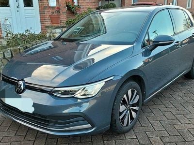 Gebraucht VW Golf VIII Move 131 PS (96 kW) 2024 Grau Limousine