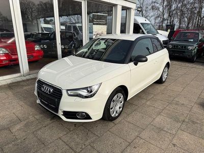 Gebraucht Audi A1 Attraction 90 PS (66 kW) 2014 Weiß Kleinwagen