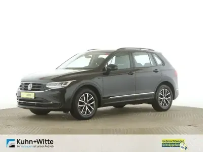 Gebraucht VW Tiguan Life 150 PS (110 kW) 2021 Deep black perleffekt SUV