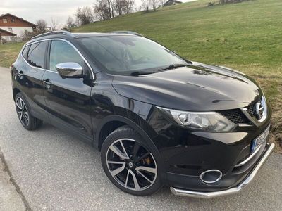 gebraucht Nissan Qashqai 1.6 dCi DPF Xtronic Tekna Vollausst. TOP