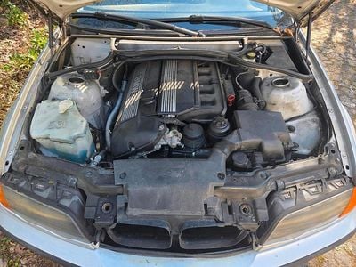 Usata BMW 320 150 CV (110 kW) 2000 Argento Berlina