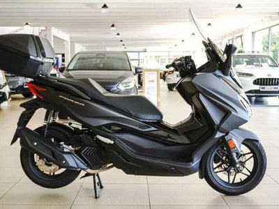 Honda e