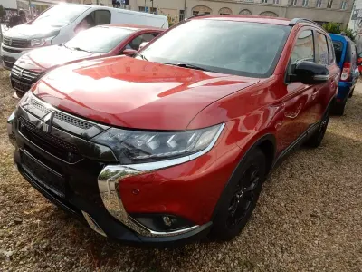 Gebraucht Mitsubishi Outlander Active 150 PS (110 kW) 2019 Rot SUV
