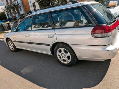 Usata Subaru Legacy 116 CV (85 kW) 1997 Argento Station wagon