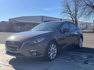 Usata Mazda 3 Sports-Line 150 CV (110 kW) 2015 Marrone Berlina