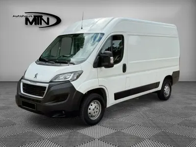 Gebraucht Peugeot Boxer 131 PS (96 kW) 2019 Weiß Van