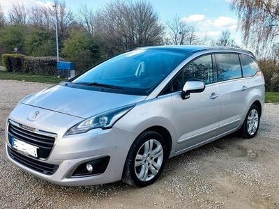 Gebraucht Peugeot 5008 Active 150 PS (110 kW) 2016 Silber Van / Kleinbus