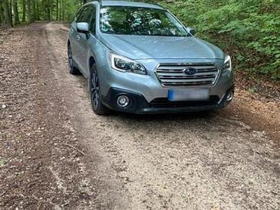 Begagnad Subaru Outback 175 HK (128 kW) 2015 Silver Kombi