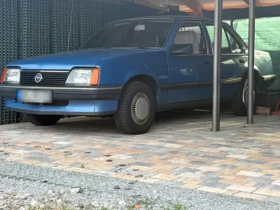 Gebraucht Opel Ascona 90 PS (66 kW) 2026 Blau Limousine