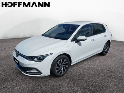 Pure white Gebraucht 2022 VW Golf VIII Style Limousine | 24.590 € (Guter Preis)