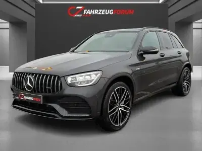 Używany Mercedes GLC43 AMG AMG 390 KM (286 kW) 2022 Zielony SUV