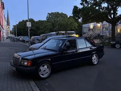 Gebraucht Mercedes 190 109 PS (80 kW) 1991 Limousine
