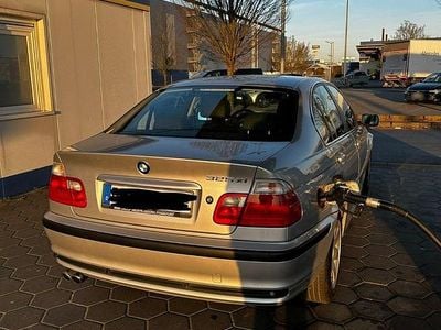 Second-hand BMW 325 192 CP (141 kW) 2001 Argintiu Berlinǎ